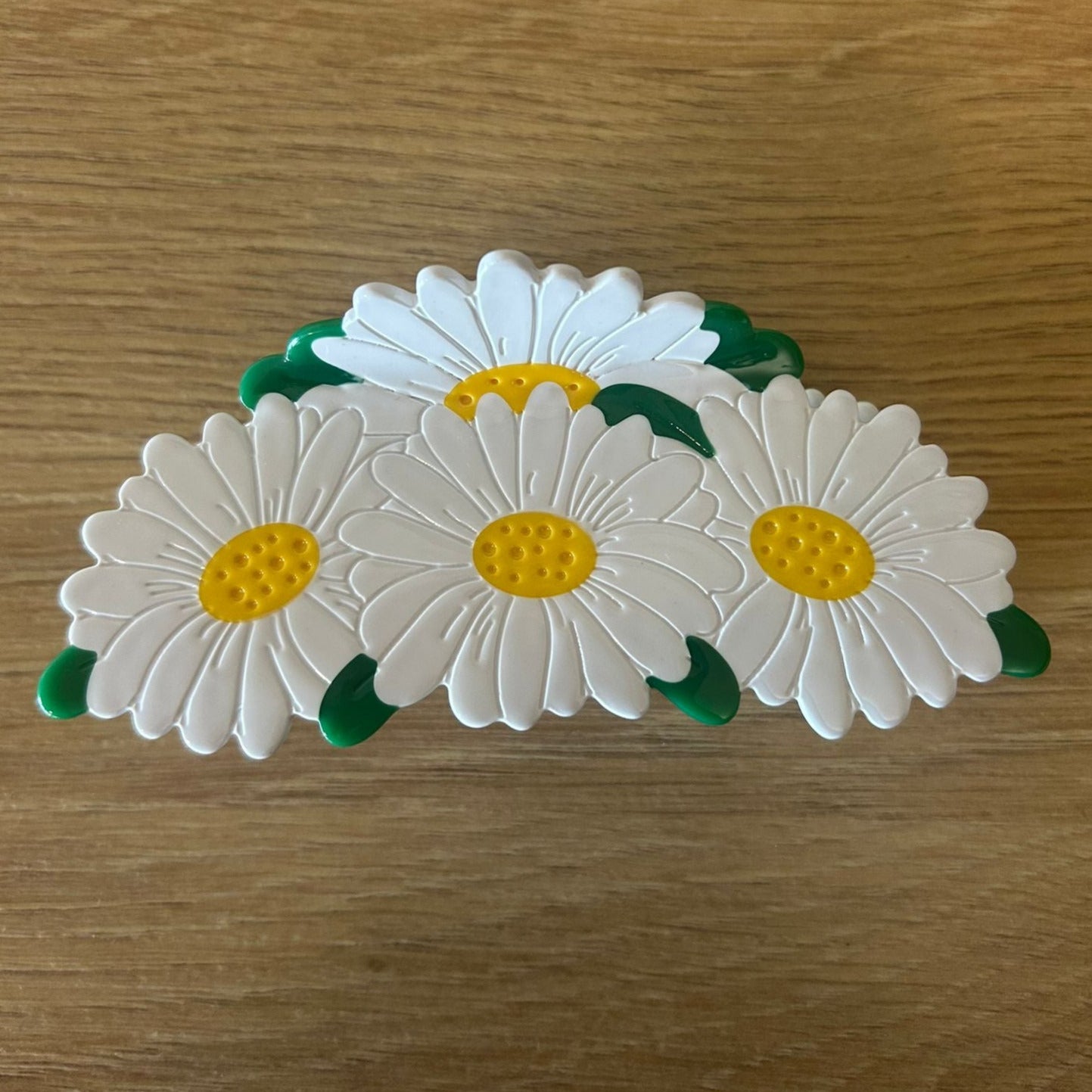 White Large Flower Claw Hair Clip